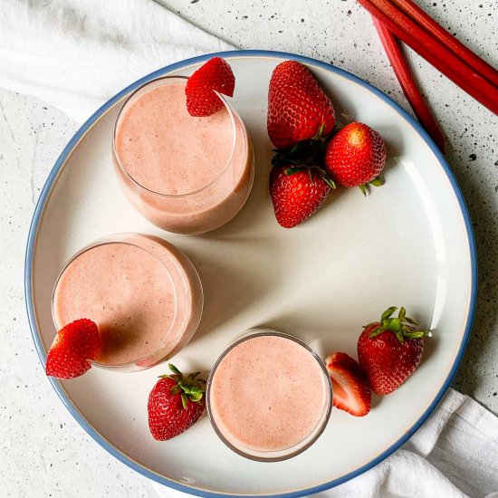 Strawberry Rhubarb Smoothie