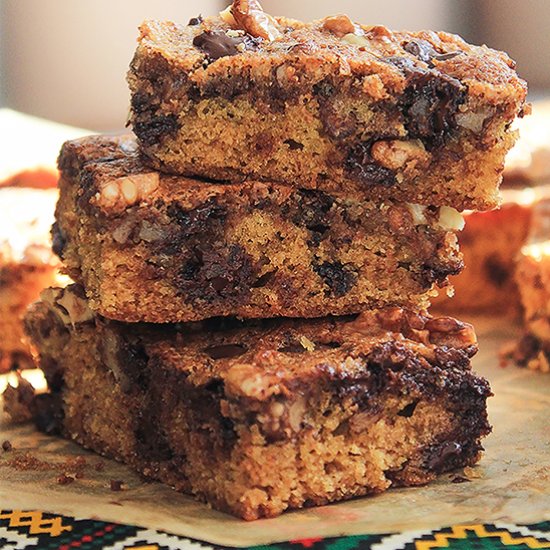 WALNUT CHOCOLATE CHIP DERBY PIE BAR