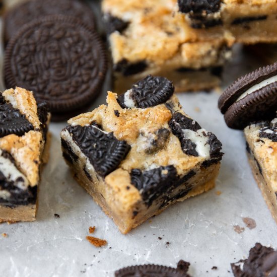 Cookies and Cream Blondies