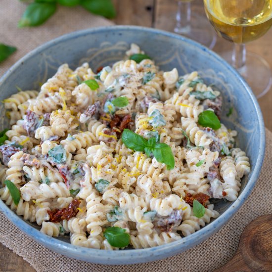 Ricotta pasta salad with basil