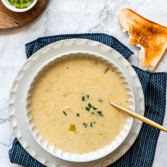 Instant Pot Potato Leek Soup