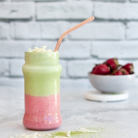 Strawberry Matcha Smoothie