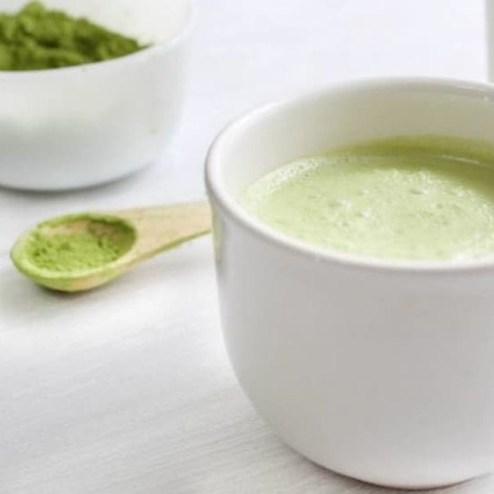 FAT BURNING VEGAN MATCHA LATTE + TW