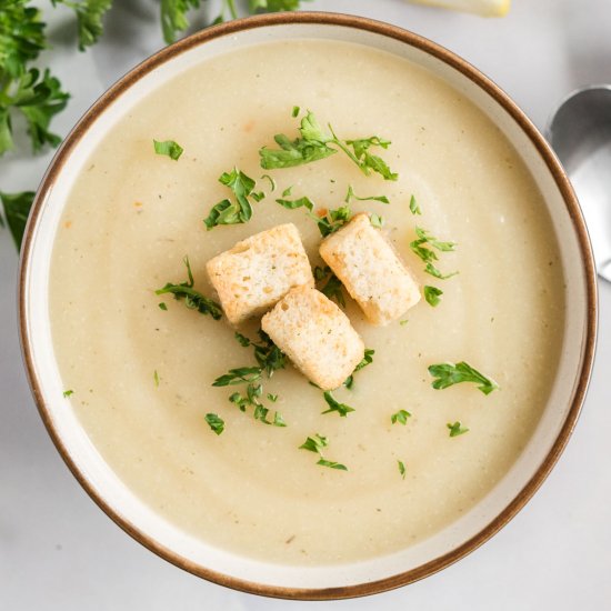 Instant Pot Cauliflower Soup