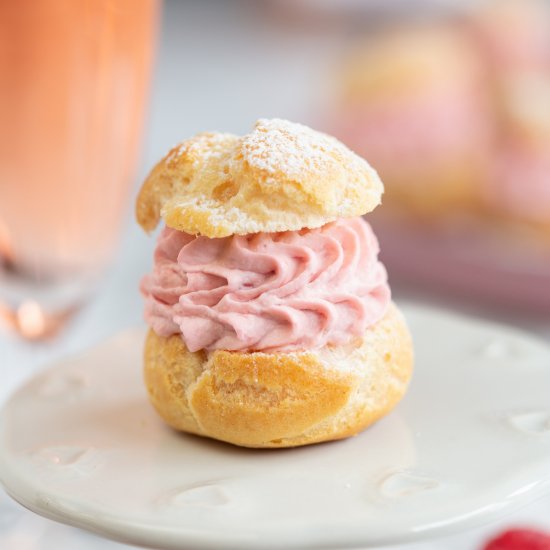 Raspberry cream puffs