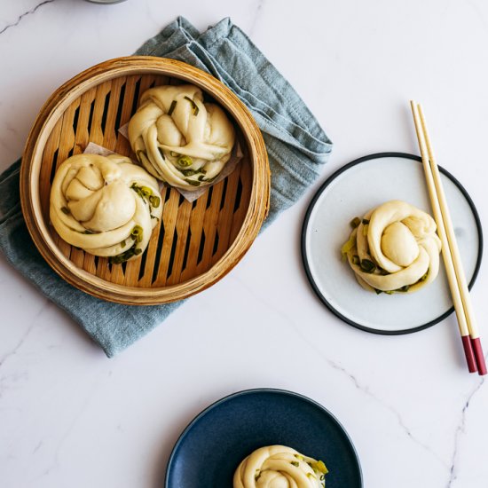 Steamed Scallion Flower Buns