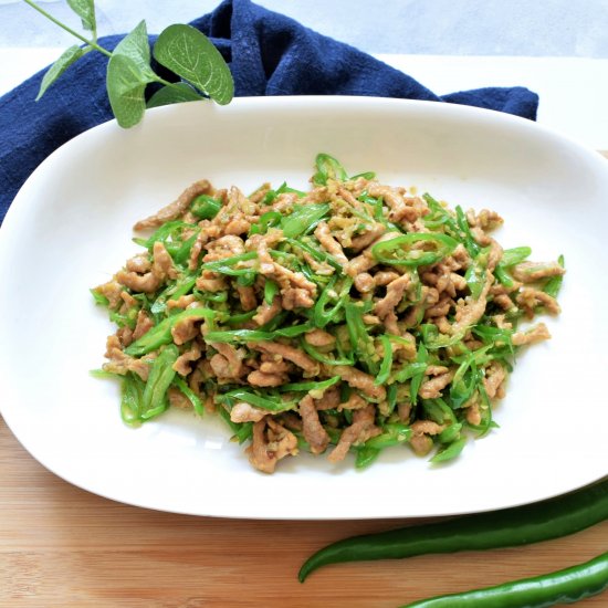 Stir-Fried Pork and Green Chilies