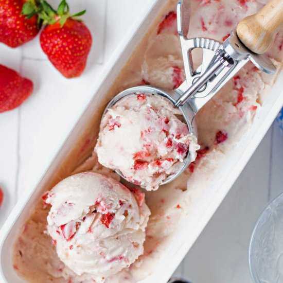 Homemade strawberry ice cream