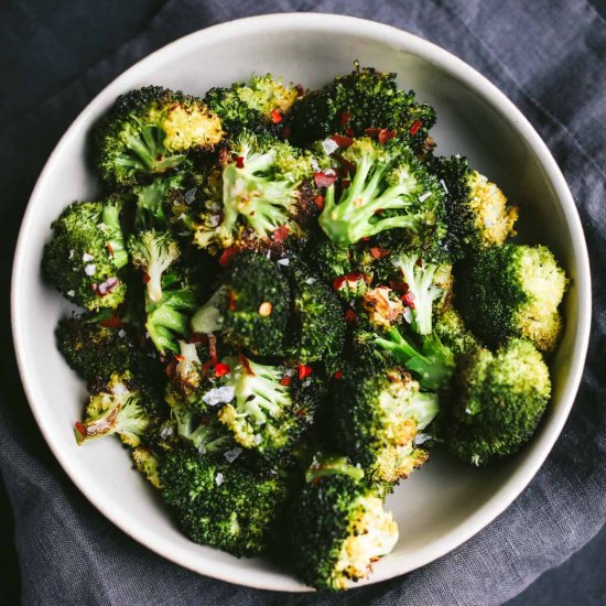 Roasted Broccoli w/ Garlic & Lemon