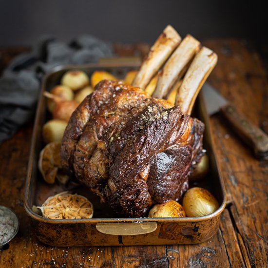 Roast prime rib (standing rib roast