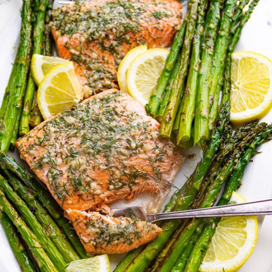 Lemon Dill Salmon with Asparagus