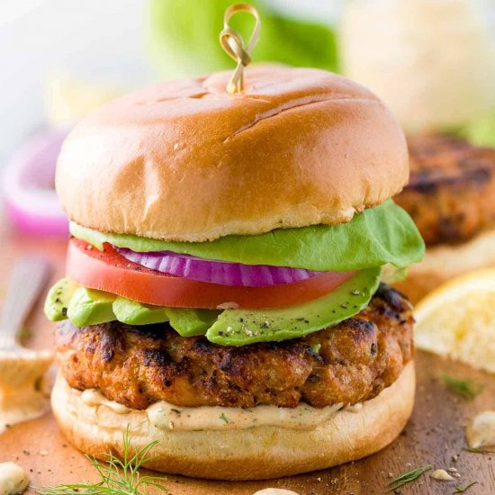 Salmon Burgers and Fresh Dill Sauce