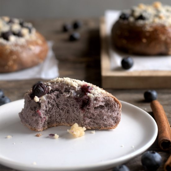 blueberry streusel bagels