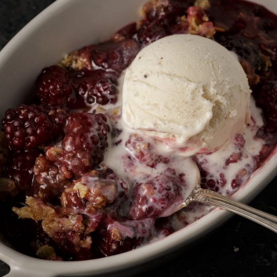 Blackberry Crisp