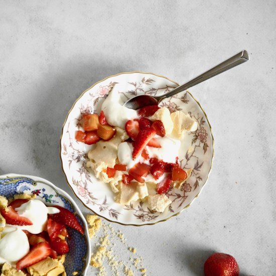 rhubarb & ginger eton mess