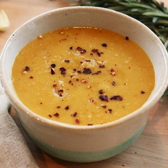 Red Lentil Soup with Garlic