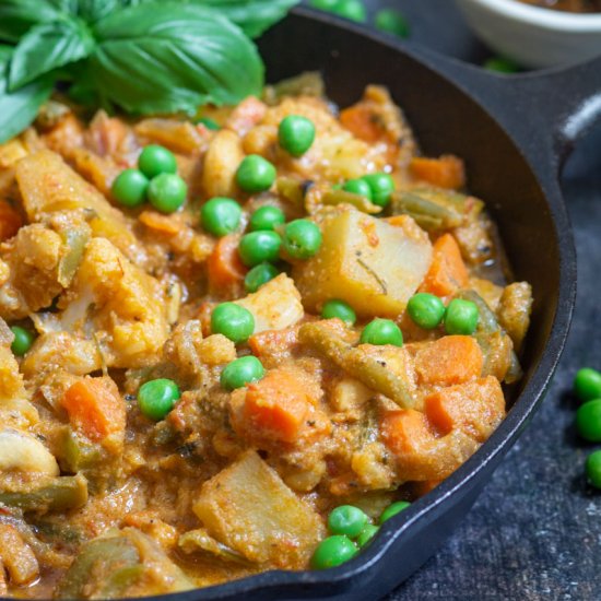 Navratna Korma (Vegetable Korma)