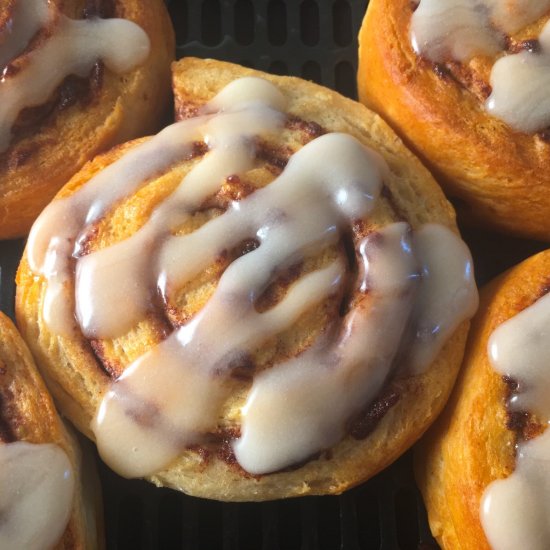 Air Fryer Cinnamon Rolls