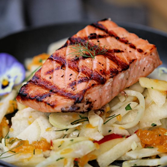 Grilled Salmon Salad