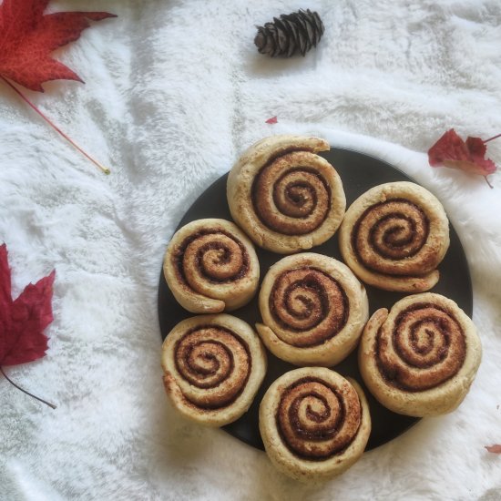 Homemade Vegan Cinnamon Rolls