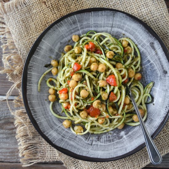 Zucchini, chickpea and bell pepper