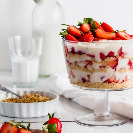 Vegan strawberry Trifle