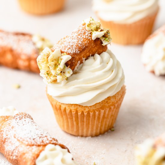 Cannoli Cupcakes