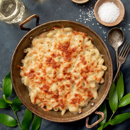 Mac and Cheese with Bechamel Sauce