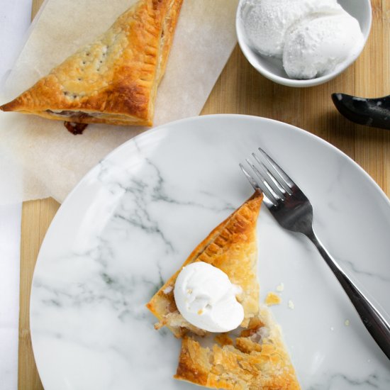 Easy Vegan Apple Turnovers