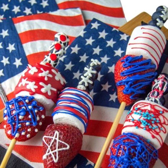 Patriotic Marshmallow Pops