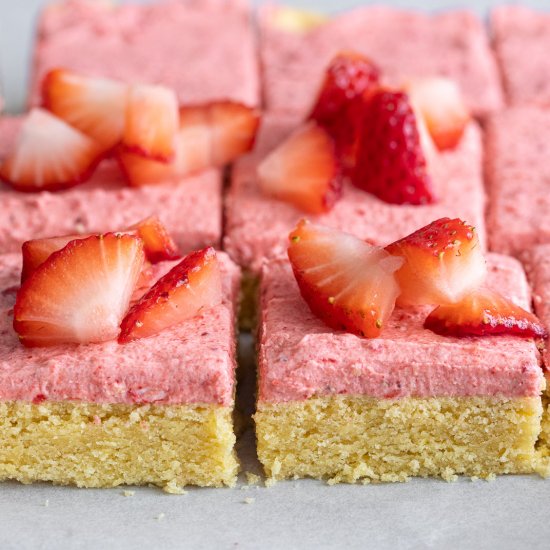 Strawberry Sugar Cookie Bars