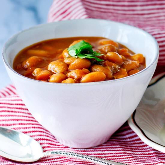 Slow Cooker Baked Beans