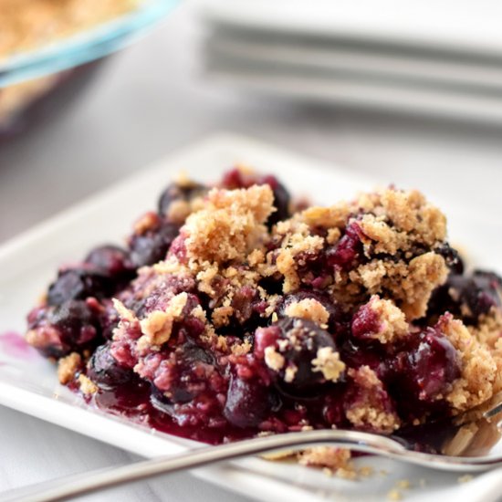 Easy Gluten Free Blueberry Crisp