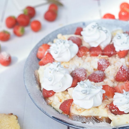 Summery Eton mess triffle