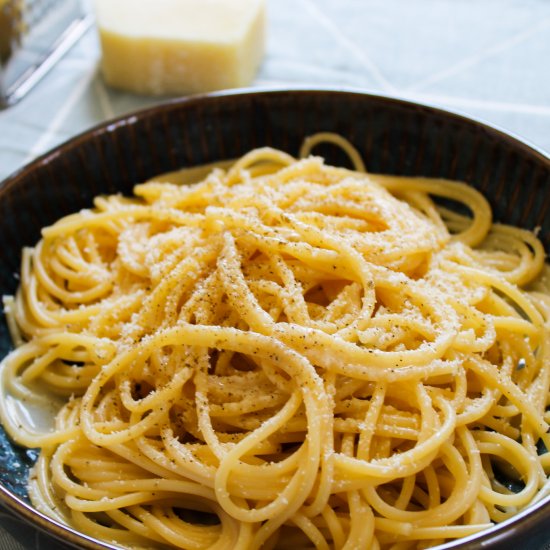 Classic Pasta Cacio e Pepe