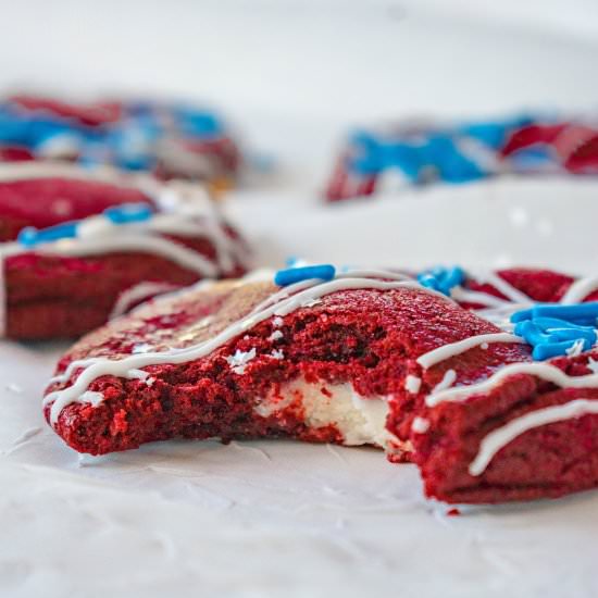 Red Velvet Cheesecake Cookies