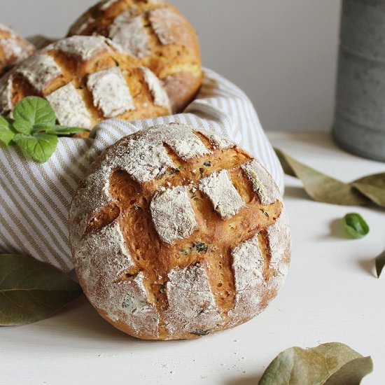 Bread with cheese and herbs