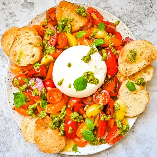 Fresh Tomato and Burrata Salad with