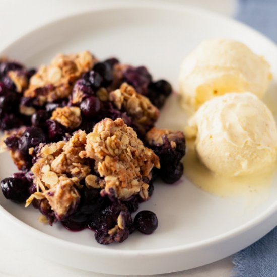 Easy Blueberry Crumble