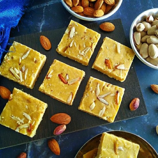 Besan Burfi | Besan Ki Burfi