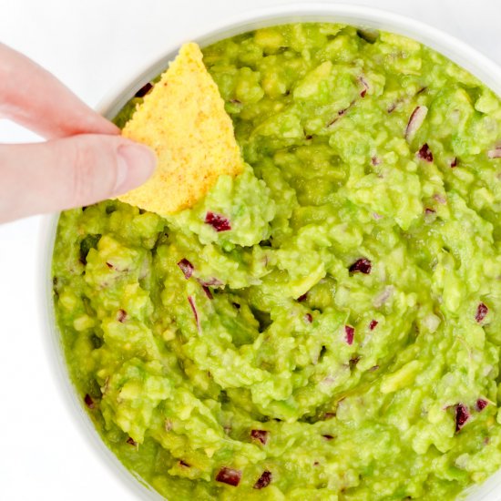 The Best 4 Ingredient Guacamole