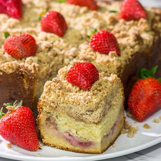 Fresh Strawberry Coffee Cake