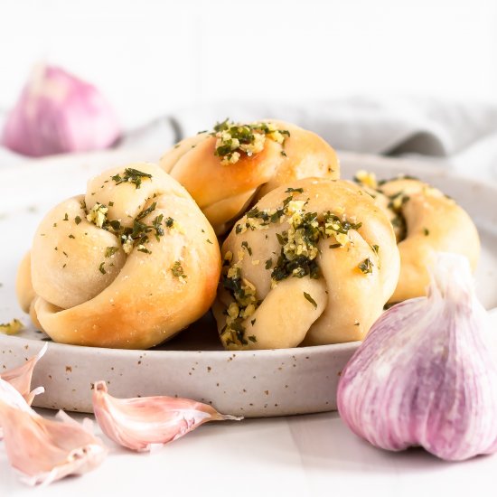 Sourdough Discard Garlic Knots