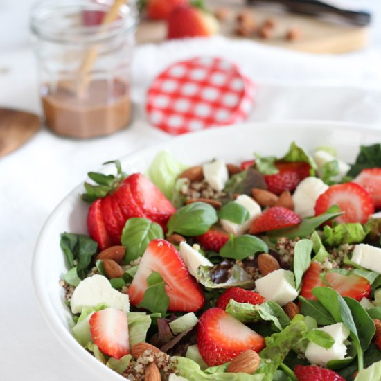 Strawberry Spinach Quinoa Salad