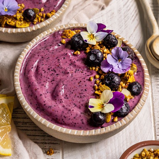 Blueberry Lemon Smoothie Bowl