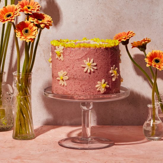 Vanilla and Raspberry Daisy Cake