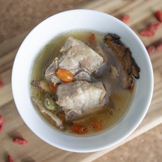 Chinese herbal soup with pork ribs