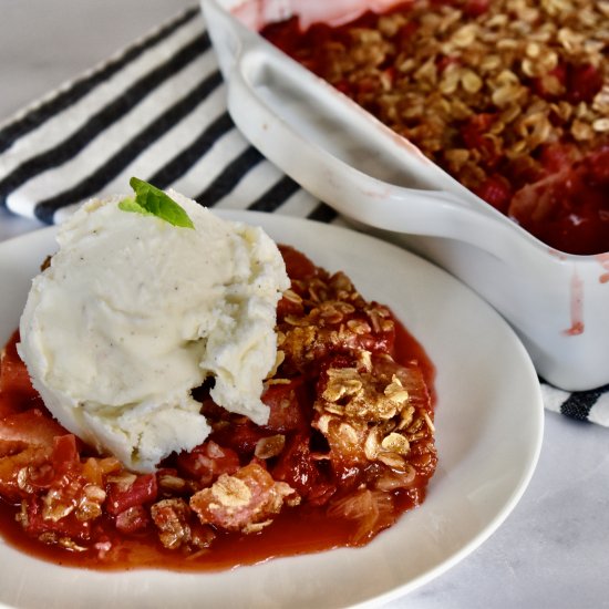 Strawberry Rhubarb Crisp