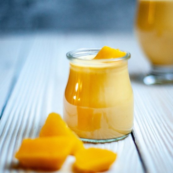 Mango smoothie recipe with yogurt