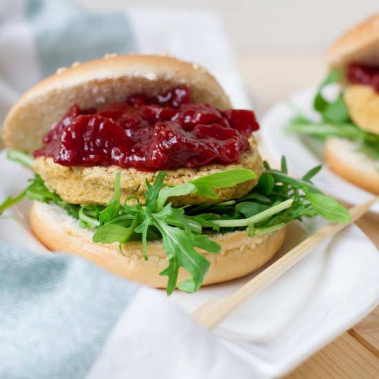 Chickpea burgers with plum sauce